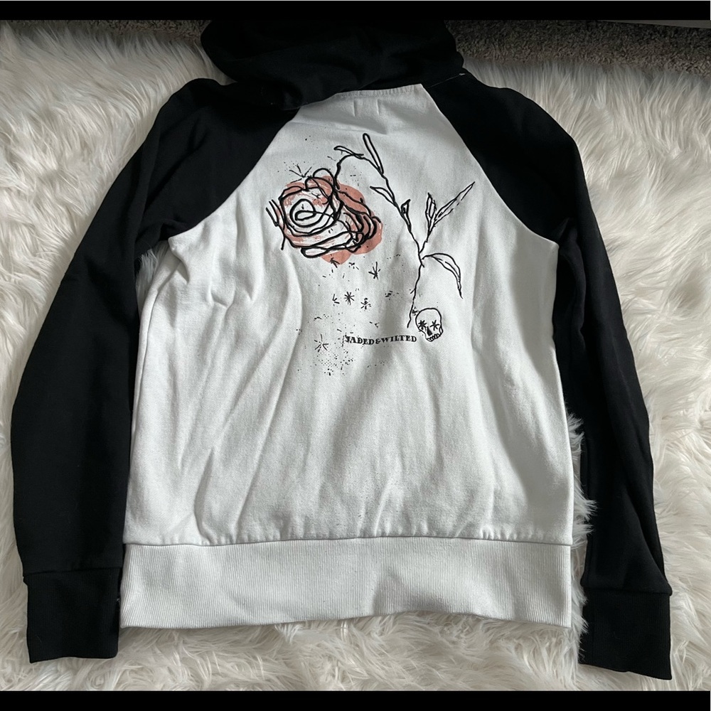 Volcom hoodie